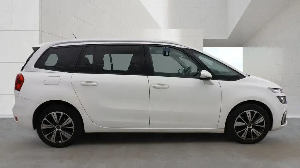 Used Citroën Grand C4 Picasso Feel 120 HP (88 kW) 2018 White MPV