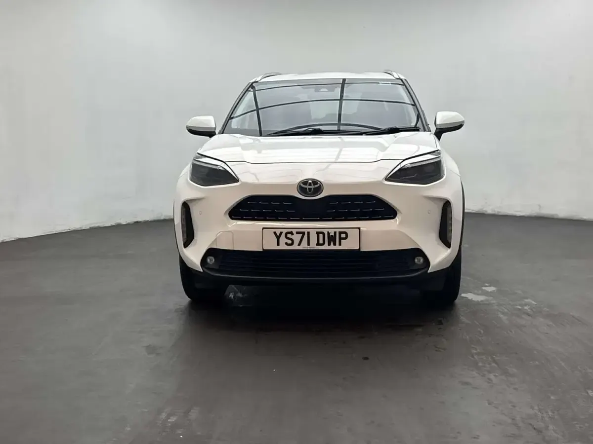 Used Toyota Yaris Cross 114 HP (83 kW) 2022 White SUV