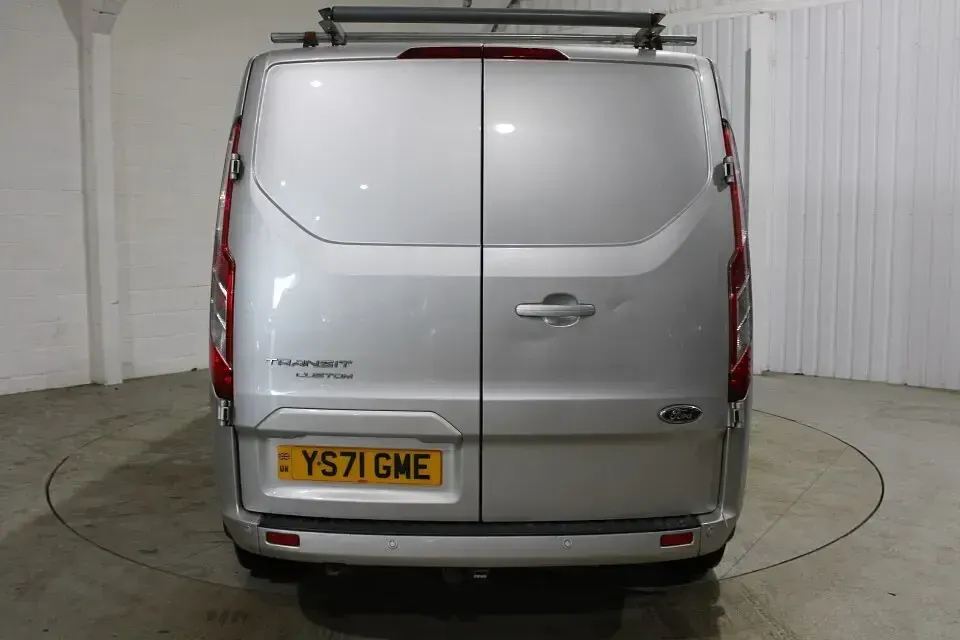 Used Ford Transit Custom Limited 130 HP (95 kW) 2021 Silver Van