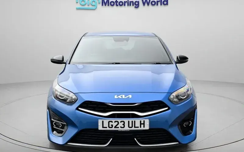 Used Kia Ceed GT-Line 160 HP (117 kW) 2023 Blue Hatchback