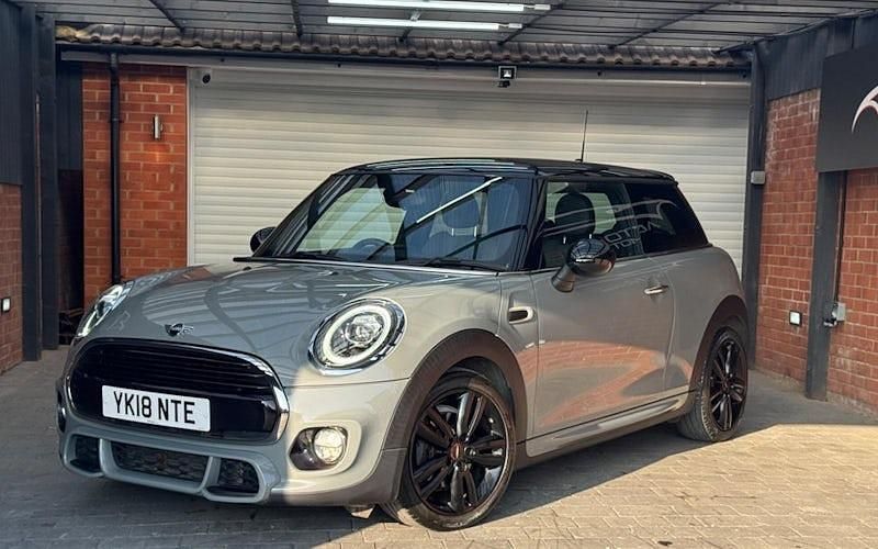 Used Mini Cooper Hatch 136 HP (100 kW) 2018 Grey Hatchback