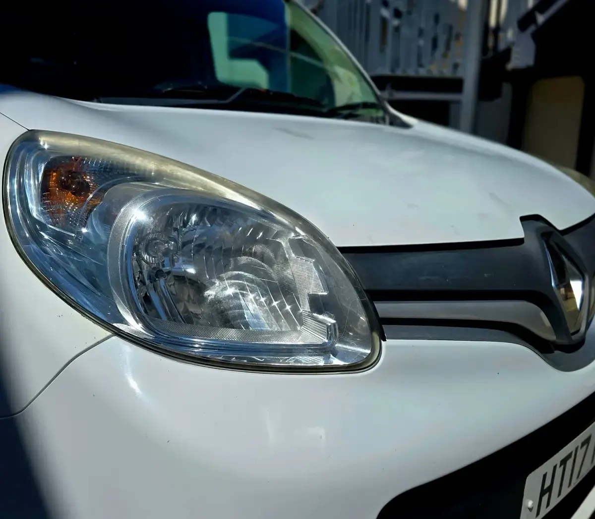 Usado Renault Kangoo Business 90 HP (66 kW) 2017 Branco Monovolume