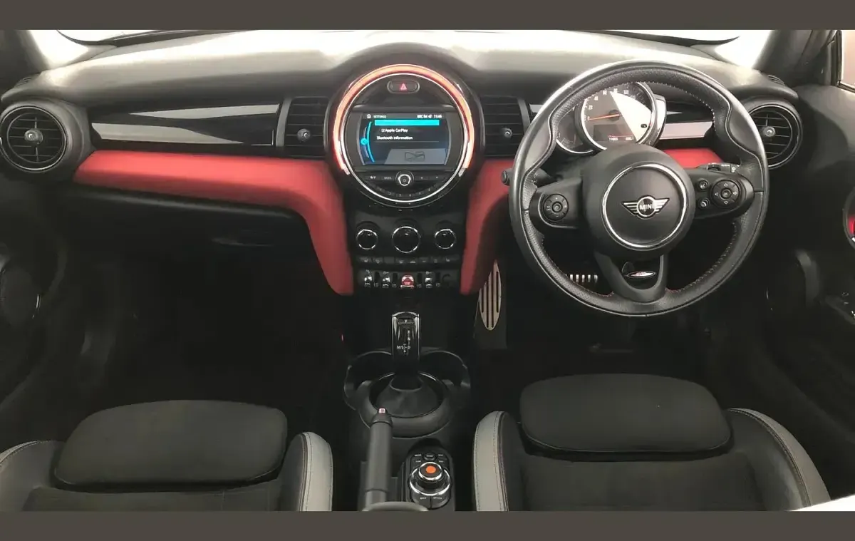 Used Mini Cooper Sport 134 HP (98 kW) 2019 Silver Hatchback