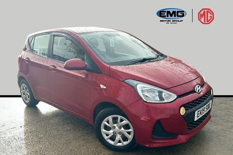 Red Used 2019 Hyundai i10 SE Hatchback | £10,499 (Fair price) - Image 1/3