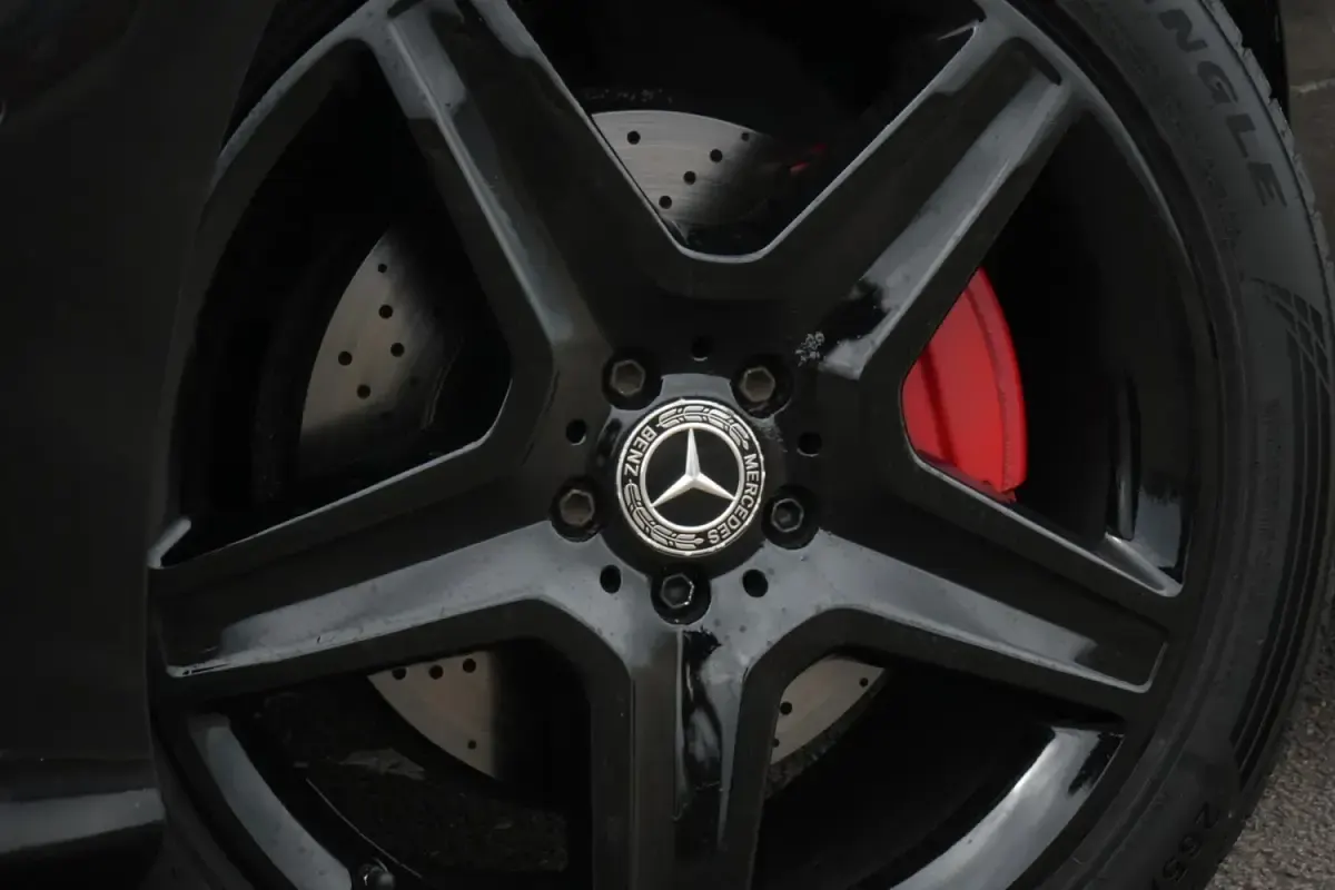 Käytetty Mercedes GLE250 AMG line 2017 Musta Farmari