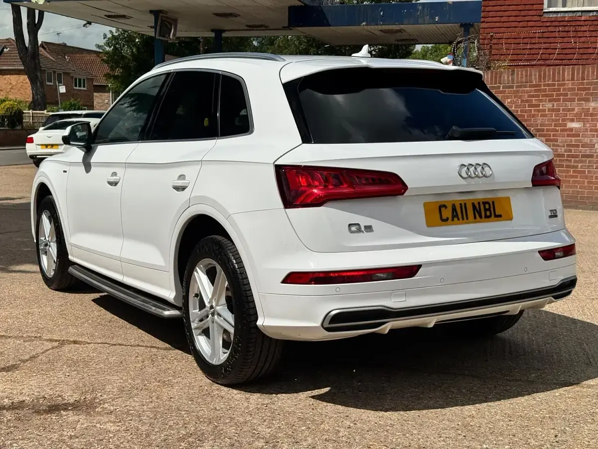 Used Audi Q5 S-Line 190 HP (139 kW) 2017 White SUV