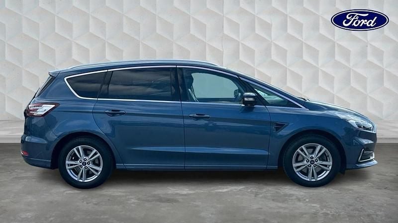 Used Ford S-MAX Titanium 187 HP (137 kW) 2023 Blue MPV