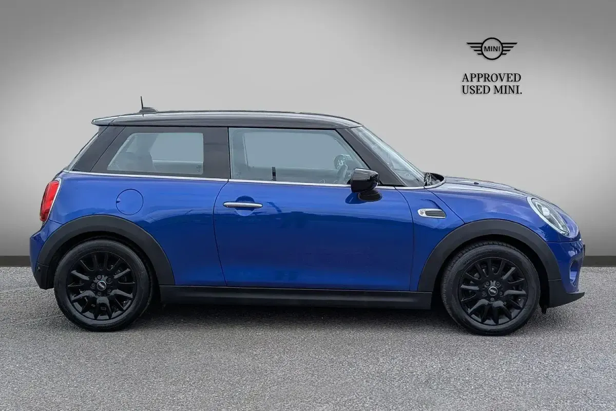 Usado Mini Cooper Classic 134 CV (98 kW) 2020 Azul Utilitario