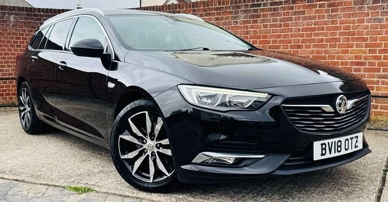 Used Vauxhall Insignia SRi 165 HP (121 kW) 2018 Black Estate