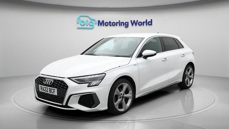 Used Audi A3 Sportback S-Line 110 HP (80 kW) 2022 White Hatchback