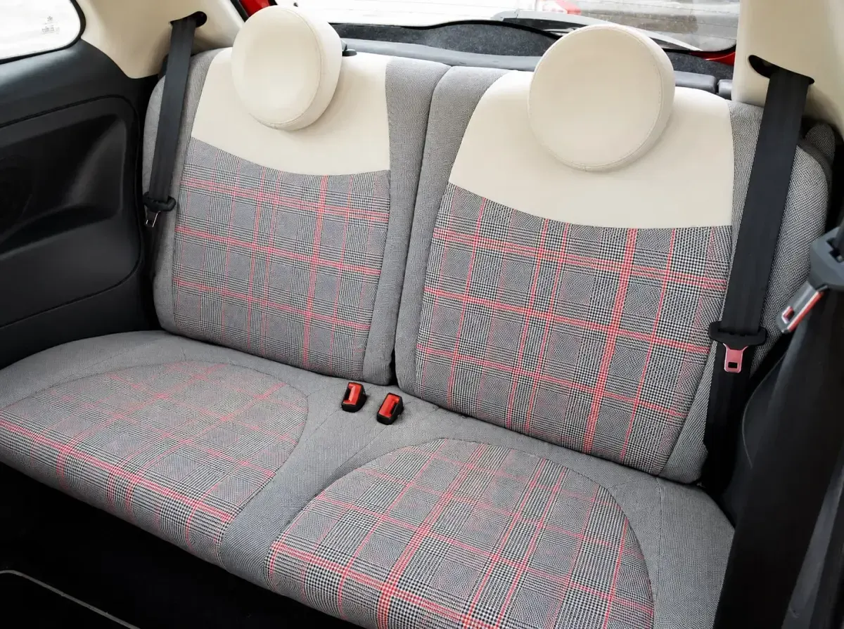 Używany Fiat 500 Lounge 69 KM (50 kW) 2016 Różowy Hatchback