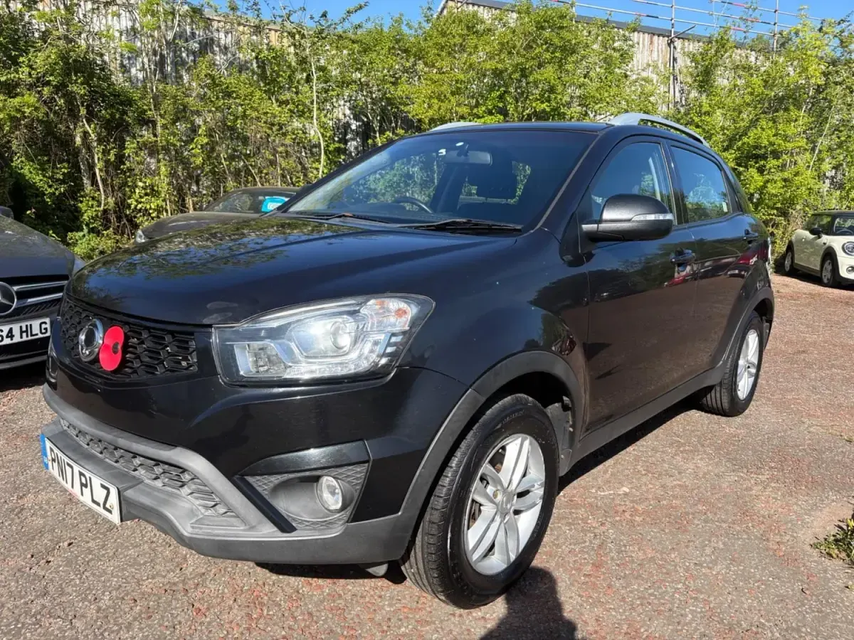 Used SsangYong Korando 178 HP (130 kW) 2017 Black Estate