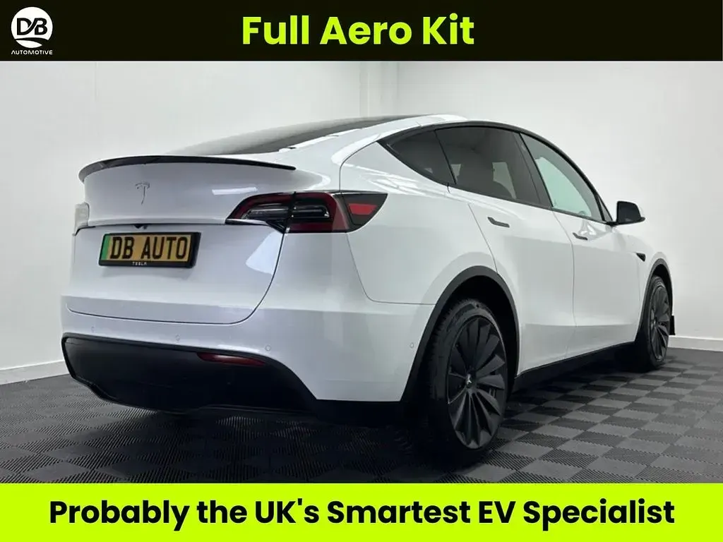 Used Tesla Model Y Long Range AWD 378 kW (514 HP) 2022 White SUV