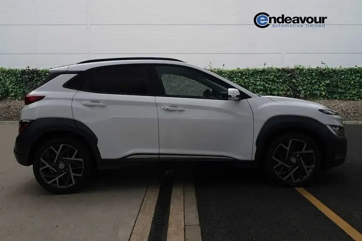 Gebraucht Hyundai Kona Ultimate 141 PS (103 kW) 2023 Weiß SUV