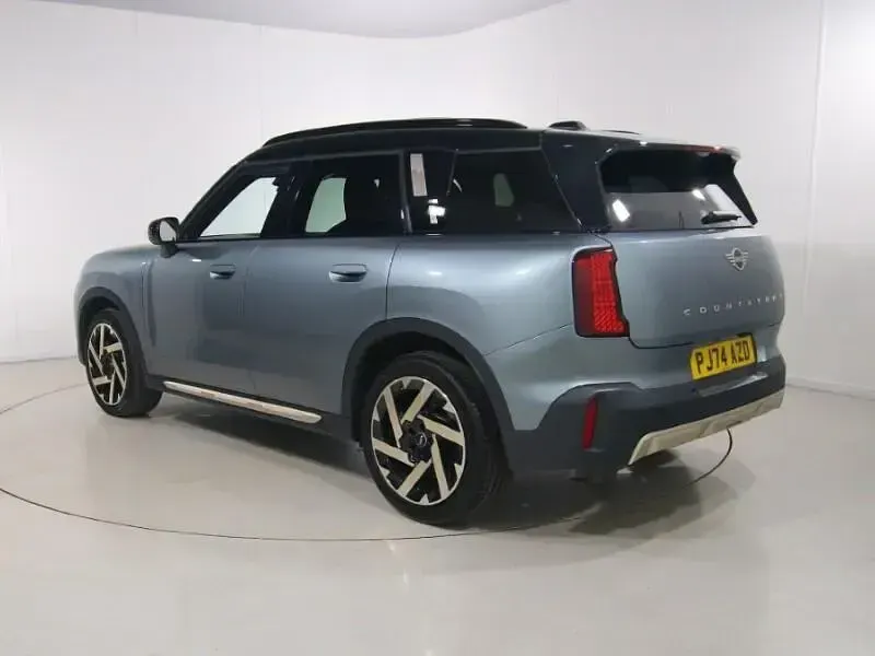 Used Mini Countryman Exclusive 168 HP (123 kW) 2024 Green SUV