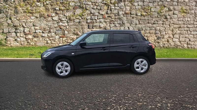 Used Suzuki Swift 82 HP (60 kW) 2025 Black Hatchback