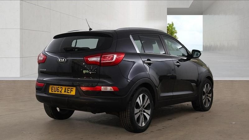 Second-hand Kia Sportage 115 CP (84 kW) 2013 Negru SUV