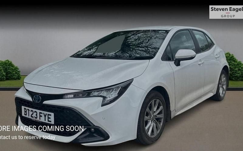 Used Toyota Corolla 140 HP (102 kW) 2026 Hatchback