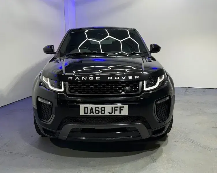 Used Land Rover Range Rover evoque HSE Dynamic 240 HP (176 kW) 2018 Black Estate