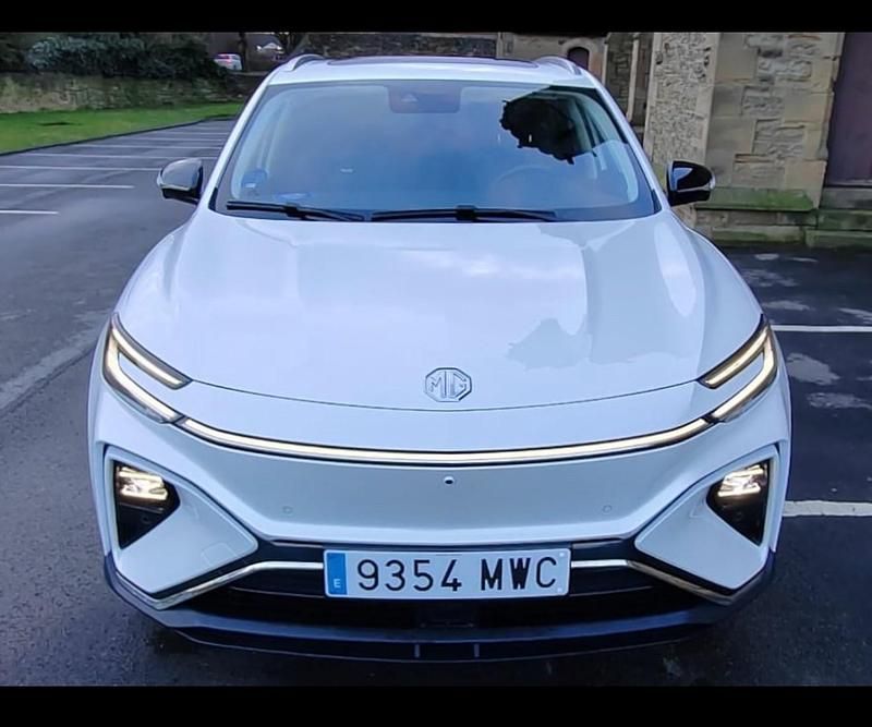 White Used 2024 MG Marvel R Performance SUV | £26,995 - Image 1/4