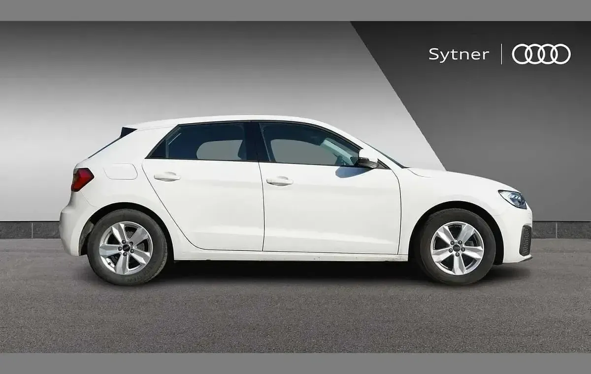 Usado Audi A1 Design 94 CV (69 kW) 2023 Blanco SUV