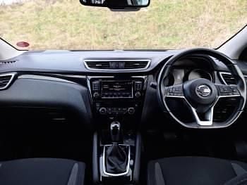 Used Nissan Qashqai Acenta Premium 157 HP (115 kW) 2021 Black SUV