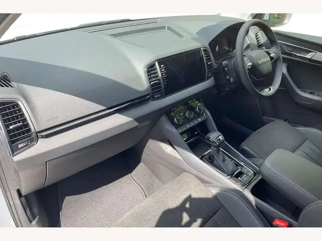 New Skoda Karoq SE L 150 HP (110 kW) 2026 Moon white SUV