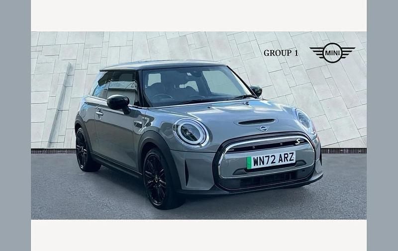Moonwalk grey Used 2022 Mini Cooper S Level 2 Hatchback | £17,475 (Fair price) - Image 1/4