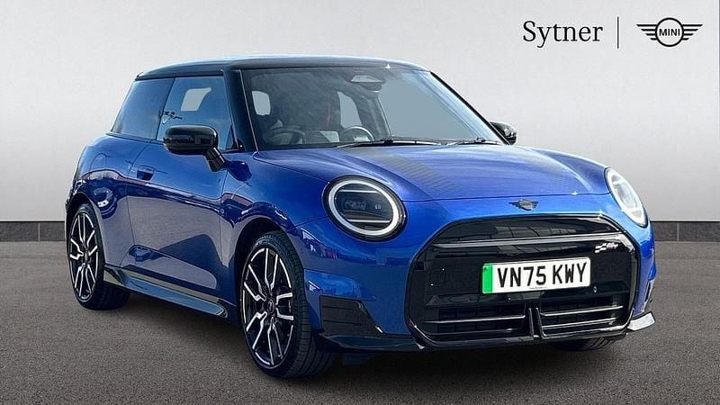 Used Mini Cooper Hatch 133 kW (181 HP) 2025 Blue Hatchback