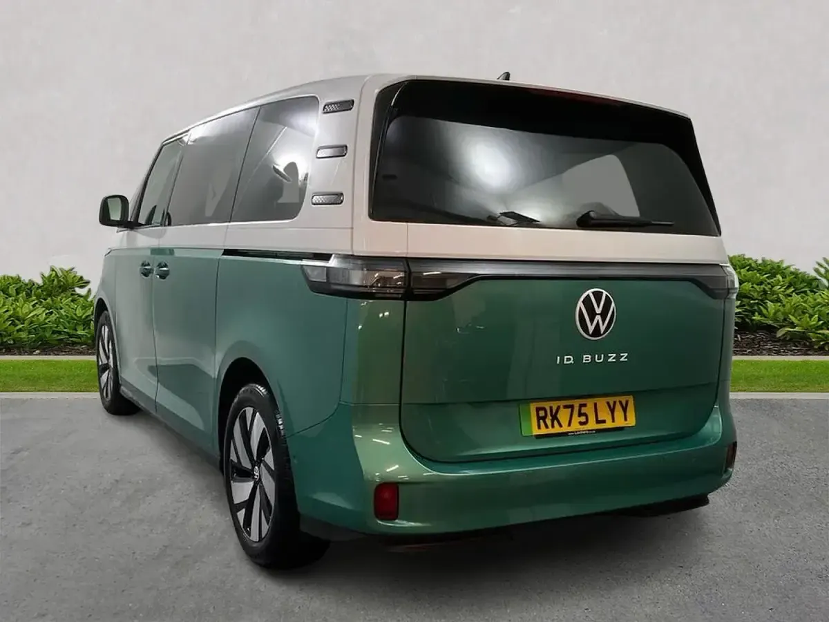 Used VW ID. Buzz Pro 210 kW (286 HP) 2025 White MPV