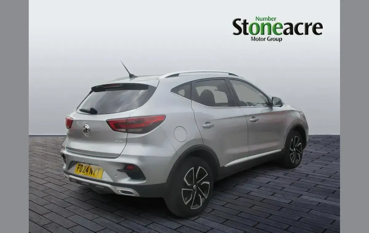 Used MG ZS Exclusive 111 HP (81 kW) 2024 Silver SUV