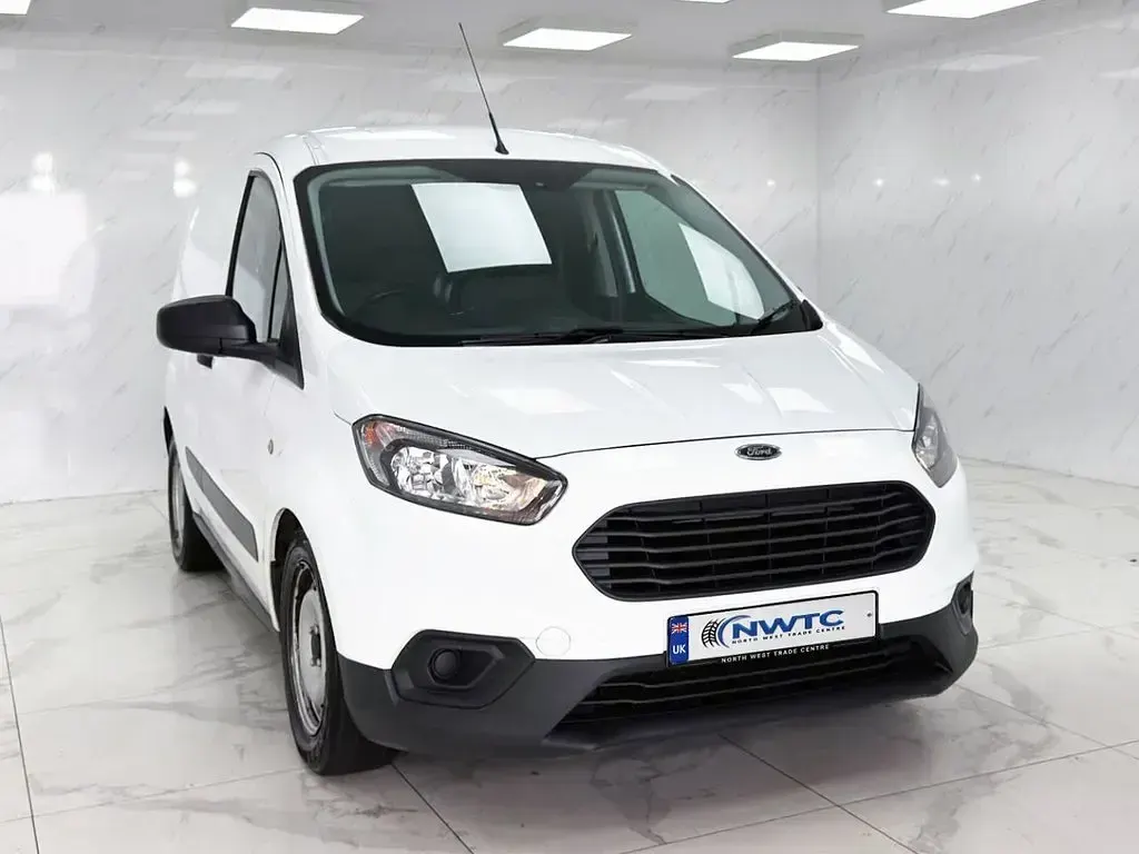 Used Ford Transit Courier 2022 White Van