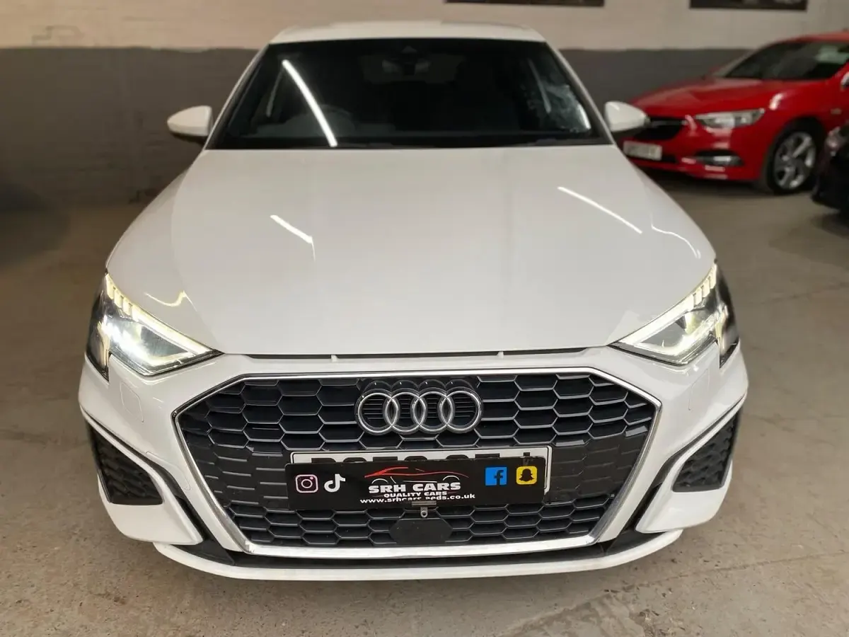 Used Audi A3 Sportback S-Line 150 HP (110 kW) 2020 White Hatchback