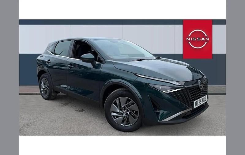 Green Used 2025 Nissan Qashqai Acenta Premium SUV | £18,965 (Good price) - Image 1/4