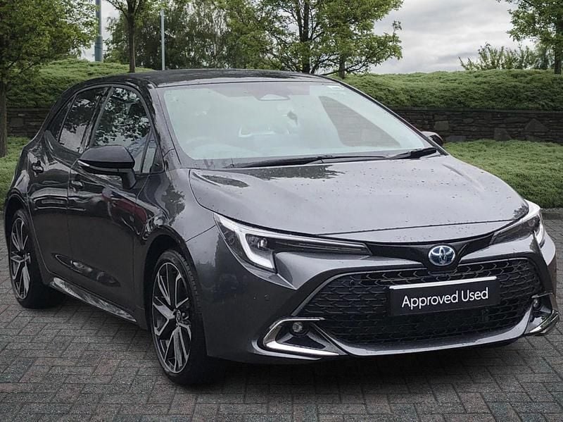 Decuma grey bitone Used 2024 Toyota Corolla Hatchback | £24,950 (Fair price) - Image 1/4