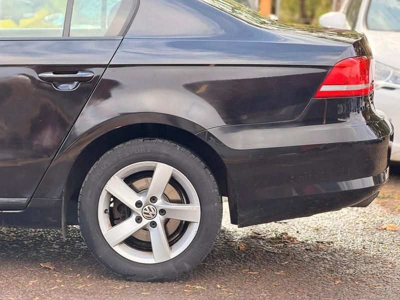 Used VW Passat S 2014 Black Sedan