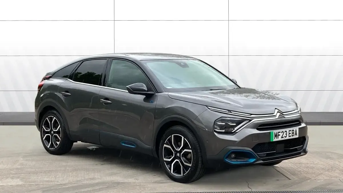 Usado Citroën e-C4 Shine 100 kW (136 CV) 2023 Utilitario