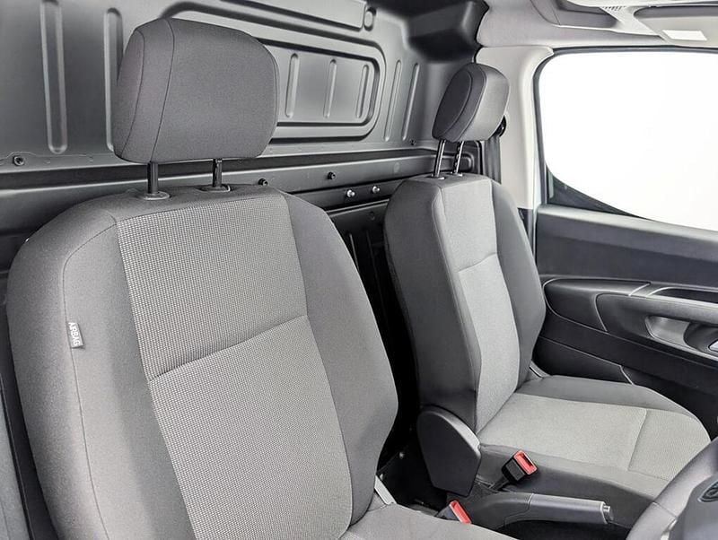 Used Peugeot Partner S 101 HP (74 kW) 2025 White MPV