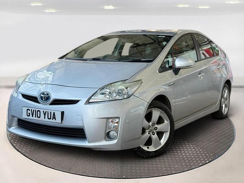 Used Toyota Prius 136 HP (100 kW) 2010 Silver Hatchback
