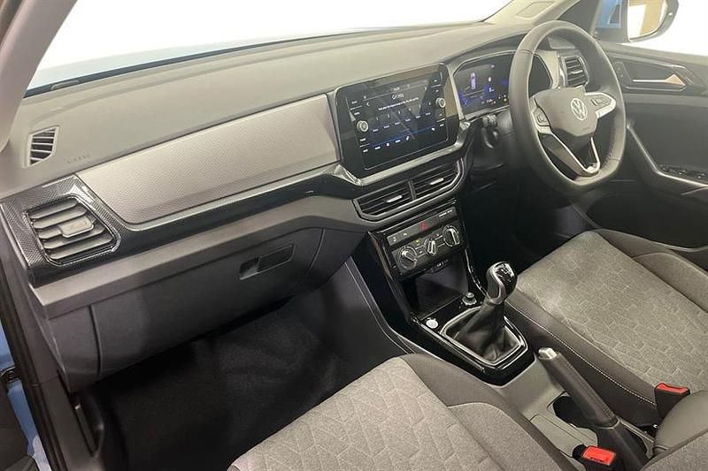 New VW T-Cross Match 95 HP (69 kW) 2026 Clear blue SUV