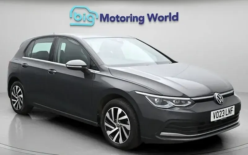 Second-hand VW Golf VIII Style 204 CP (150 kW) 2023 Hatchback