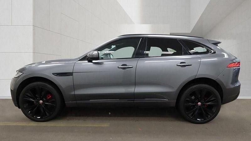 Begagnad Jaguar F-Pace Supercharged 2017 Grå SUV