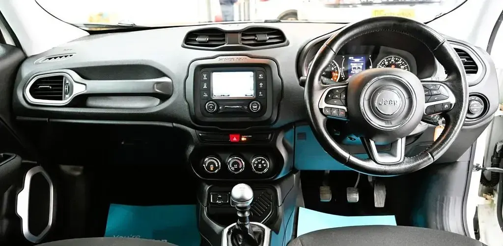 Used Jeep Renegade Longitude 2016 White SUV