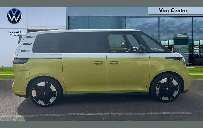 Used VW ID. Buzz Pro 147 kW (200 HP) 2024 White MPV