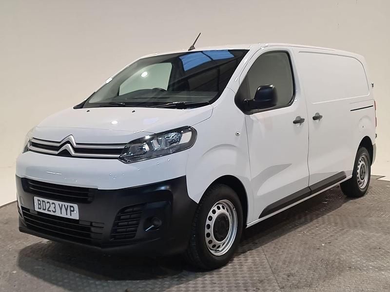 Used Citroën Dispatch 100 HP (73 kW) 2023 White MPV