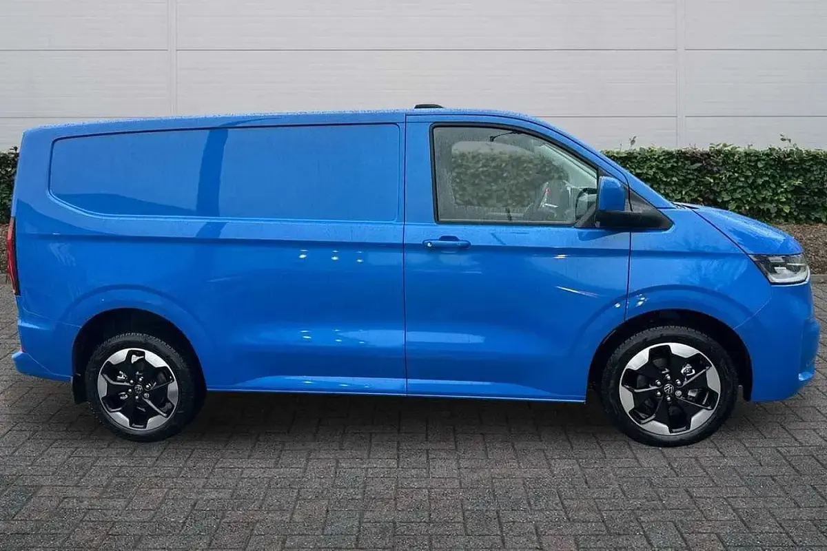 Begagnad VW Transporter Pro 2025 Blå Van