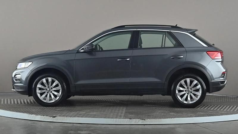 Used VW T-Roc SE 115 HP (84 kW) 2020 Grey SUV