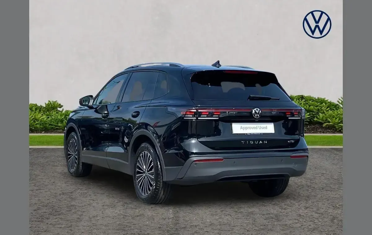 Used VW Tiguan Match 147 HP (108 kW) 2025 Black SUV