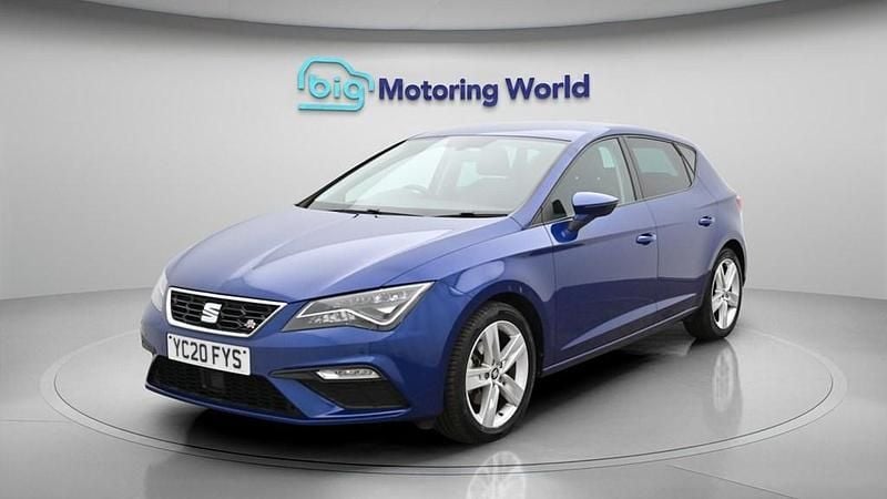 Used Seat Leon FR 130 HP (95 kW) 2020 Blue Hatchback