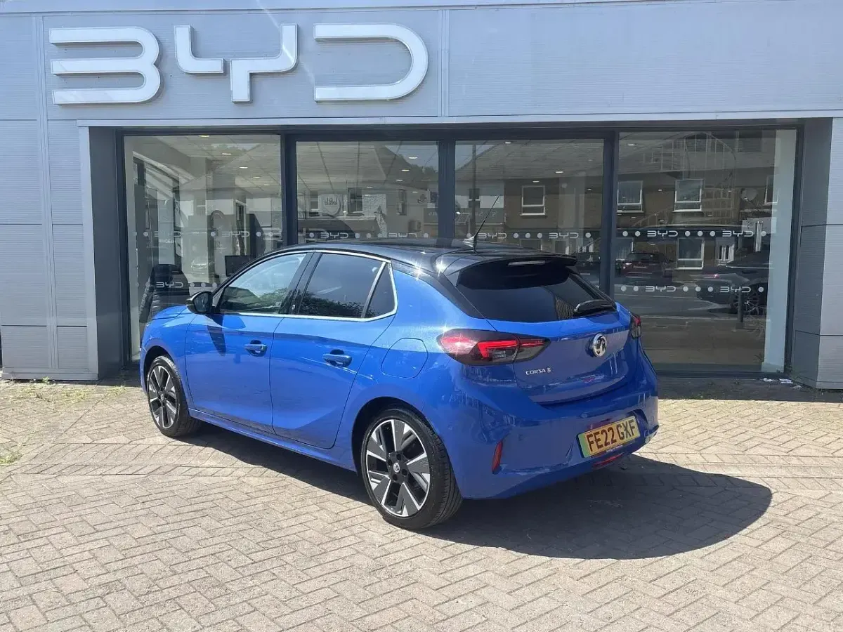 Used Vauxhall Corsa-e Elite 98 kW (134 HP) 2022 Blue Hatchback